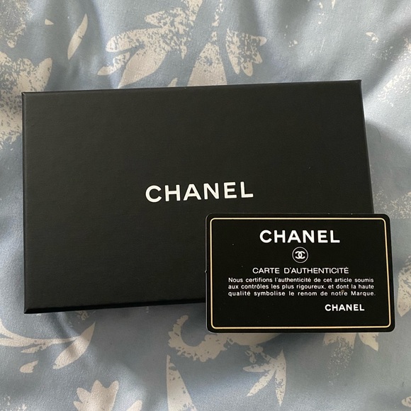 NEW Chanel Zipped Coin Purse - Picture 15 of 15